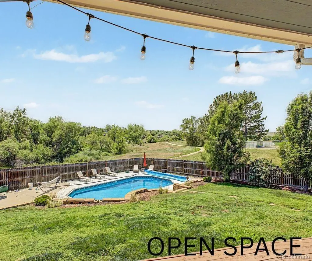 9786 Garrison Lane Broomfield CO 80021