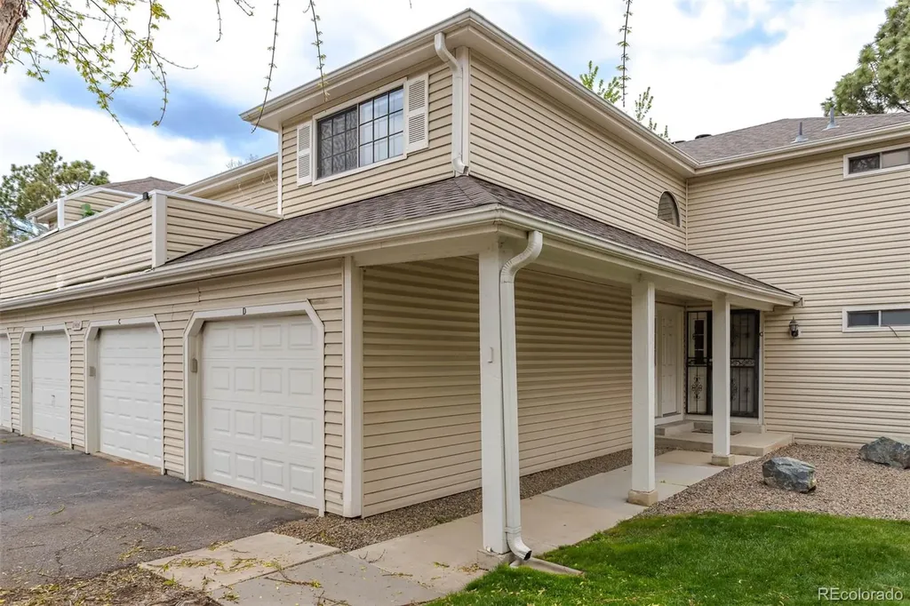 12406 E Pacific Circle Aurora CO 80014