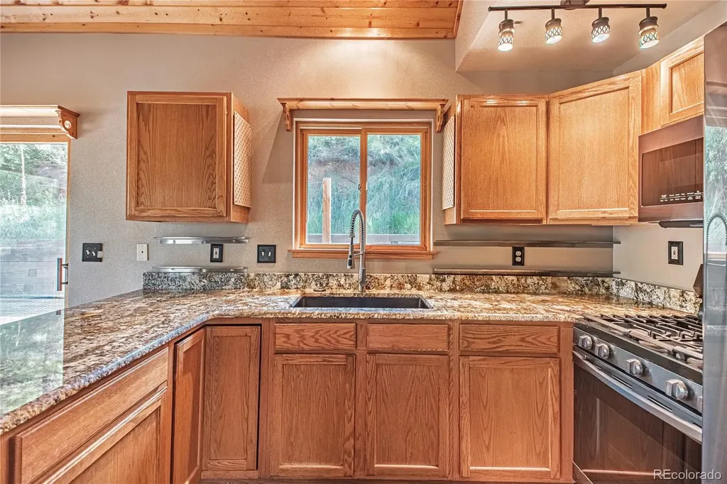10668 W Highway 24 Green Mountain Falls CO 80819