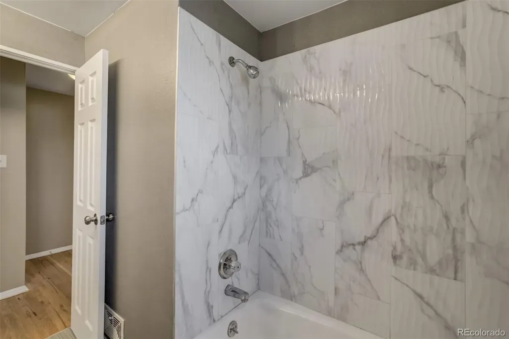 3055 Carson Street Aurora CO 80011