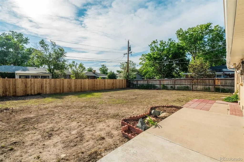 3055 Carson Street Aurora CO 80011