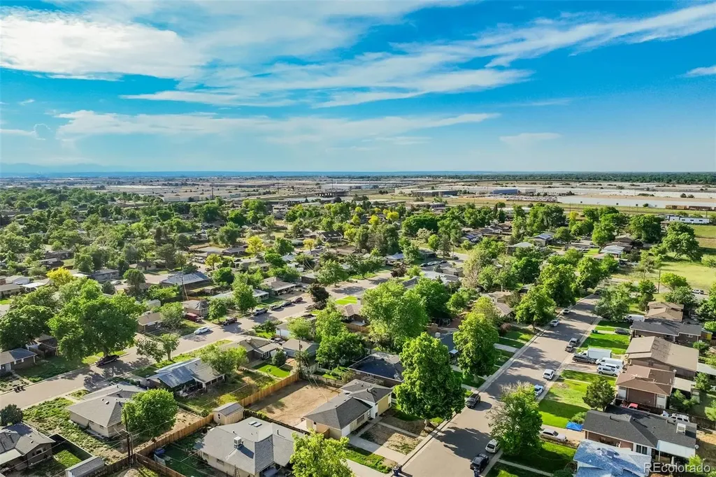3055 Carson Street Aurora CO 80011