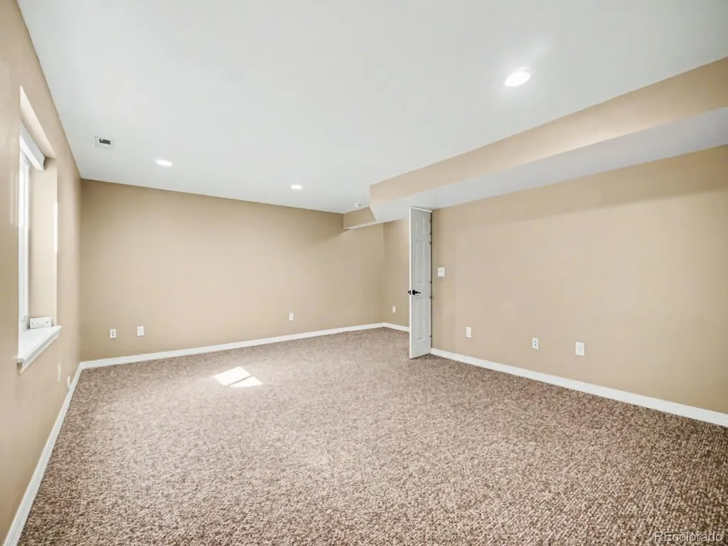 1250 Snowberry Lane Broomfield CO 80020