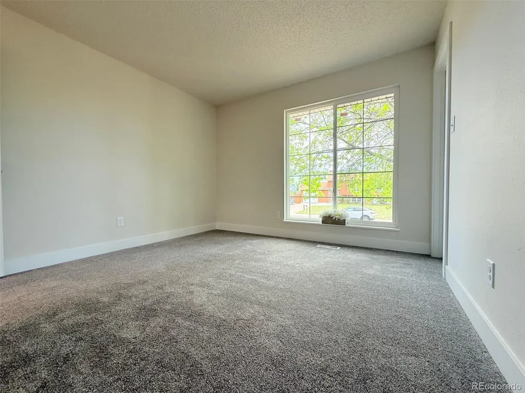 4770 Newton Drive Colorado Springs CO 80916