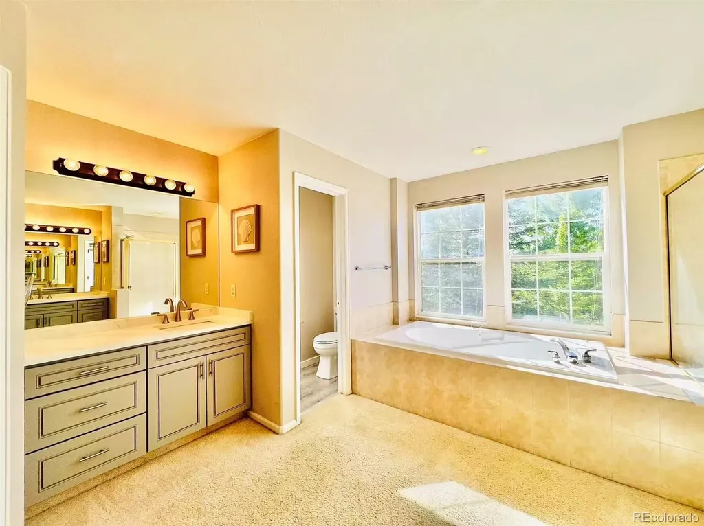22668 E Lake Place Aurora CO 80015