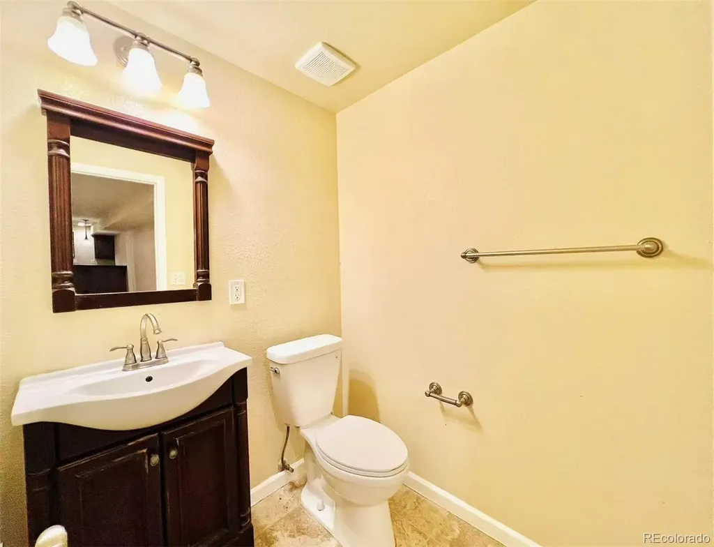 22668 E Lake Place Aurora CO 80015