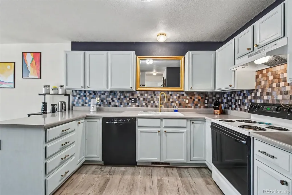 1601 Great Western Drive Longmont CO 80501