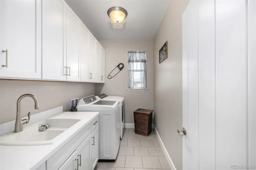 25190 E Nova Place Aurora CO 80016