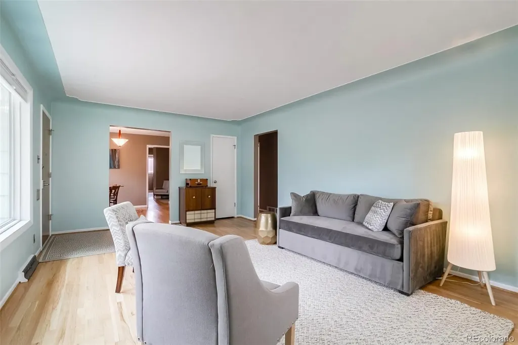 6760 S Foresthill Street Littleton CO 80120
