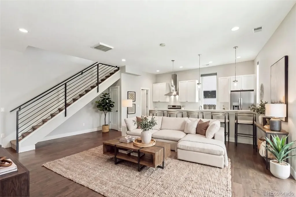 1235 Perry Street Denver CO 80204