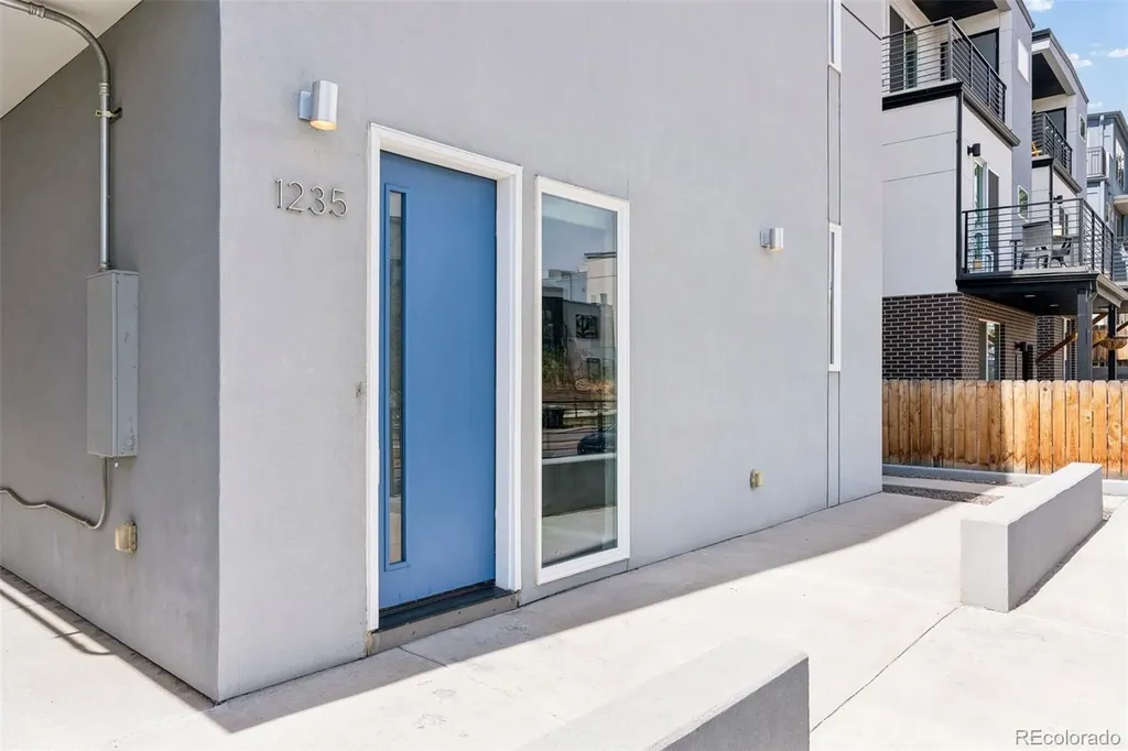 1235 Perry Street Denver CO 80204