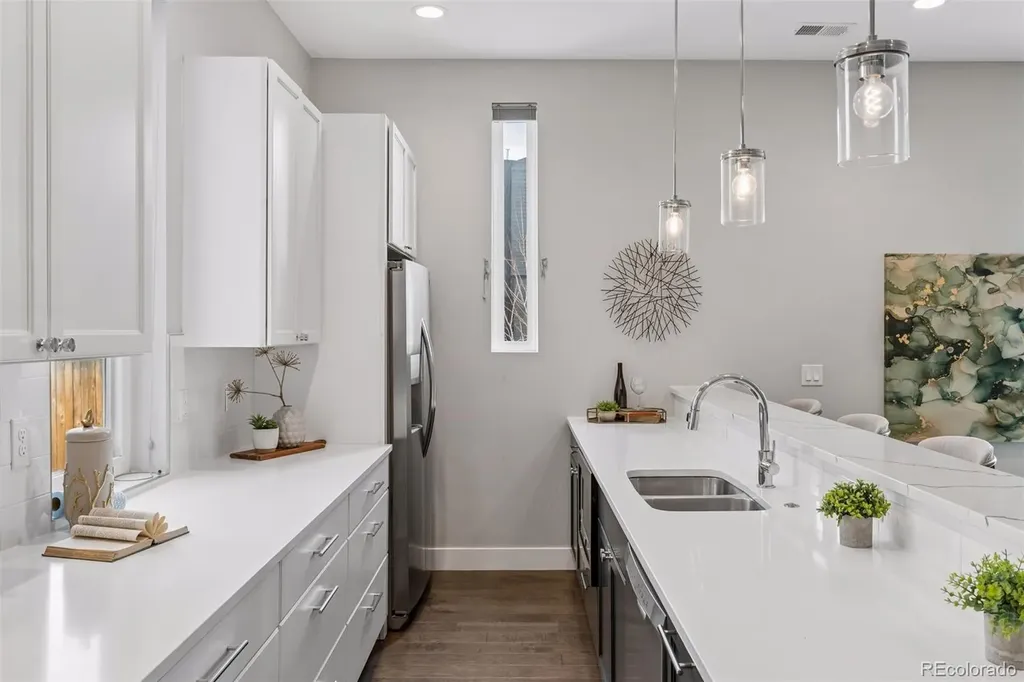 1235 Perry Street Denver CO 80204