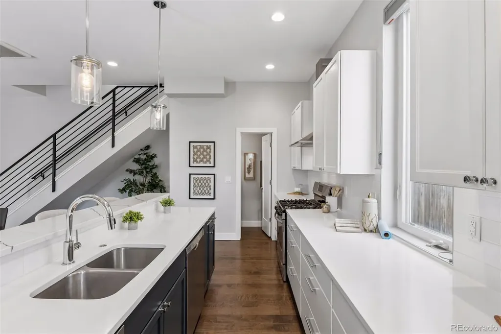 1235 Perry Street Denver CO 80204