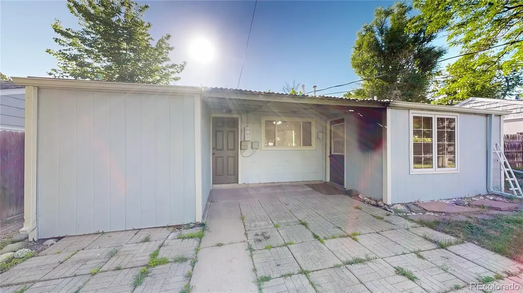 3215 S Forest Street Denver CO 80222
