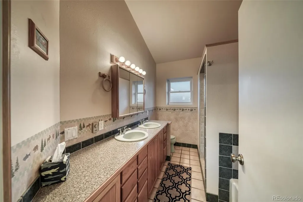 940 E Street Salida CO 81201