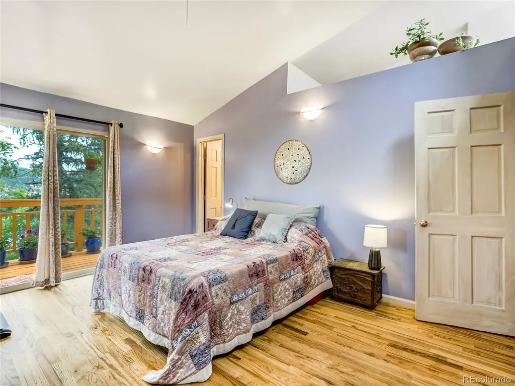 902 High Road Manitou Springs CO 80829