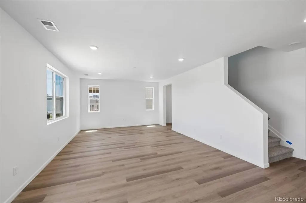444 S Rifle Street Aurora CO 80017
