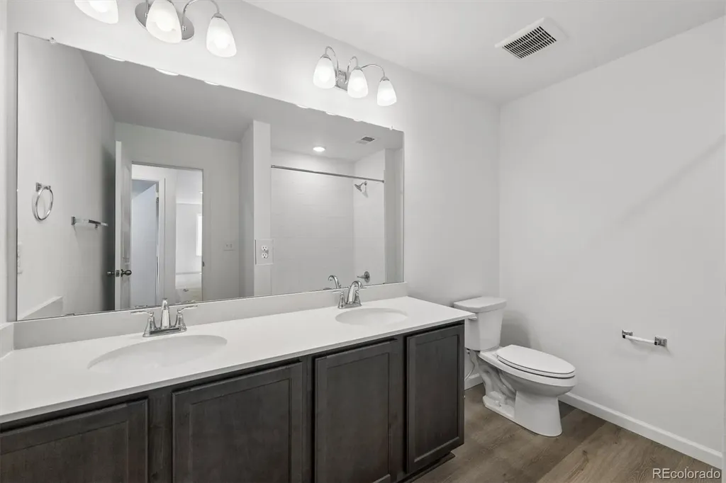 444 S Rifle Street Aurora CO 80017