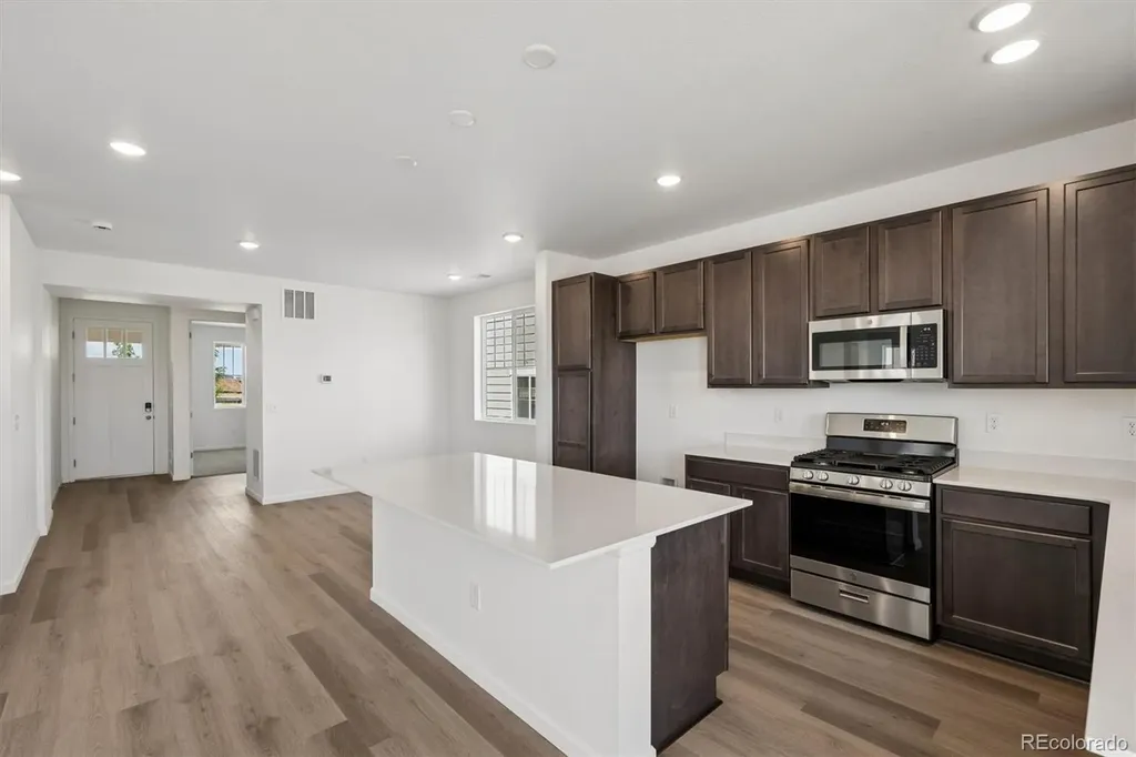 444 S Rifle Street Aurora CO 80017