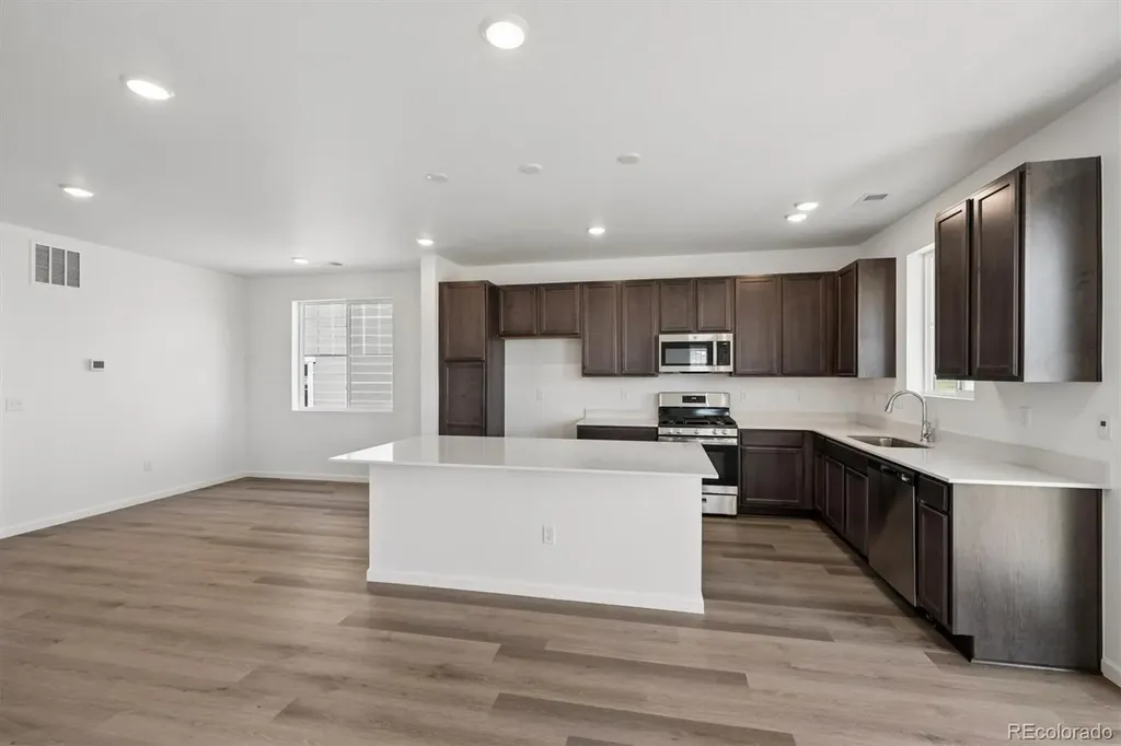 444 S Rifle Street Aurora CO 80017