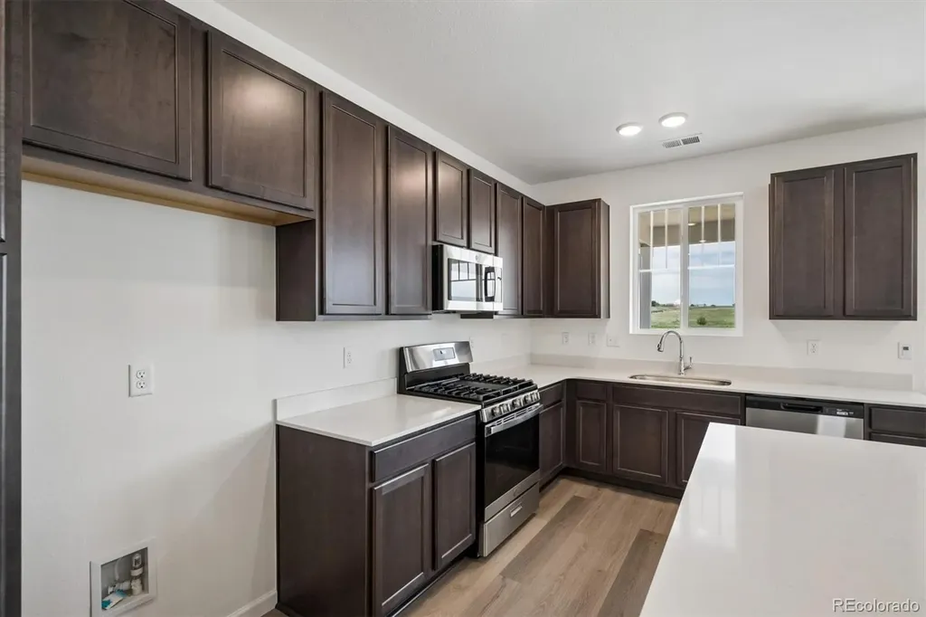 444 S Rifle Street Aurora CO 80017