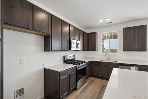 444 S Rifle Street Aurora CO 80017