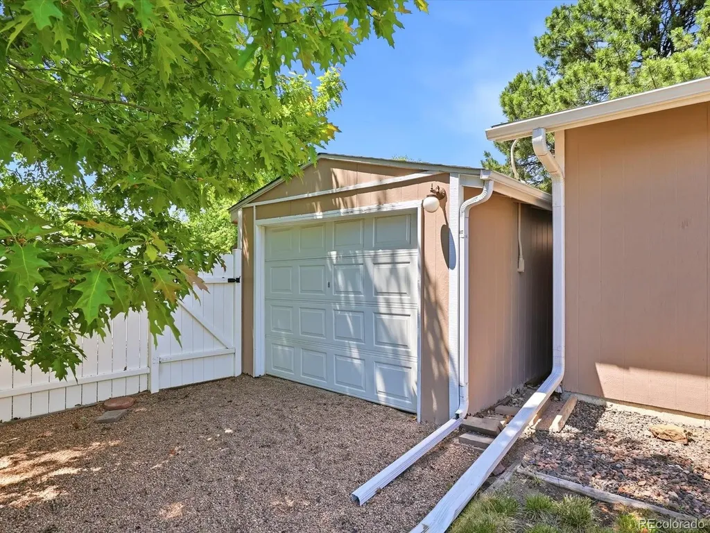 11972 E Louisiana Avenue Aurora CO 80012