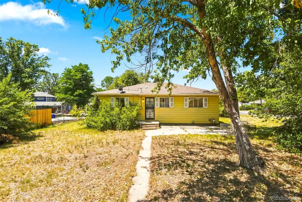 4900 S Kalamath Drive Englewood CO 80110