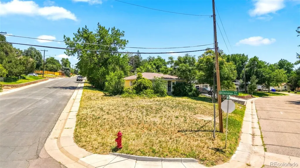 4900 S Kalamath Drive Englewood CO 80110