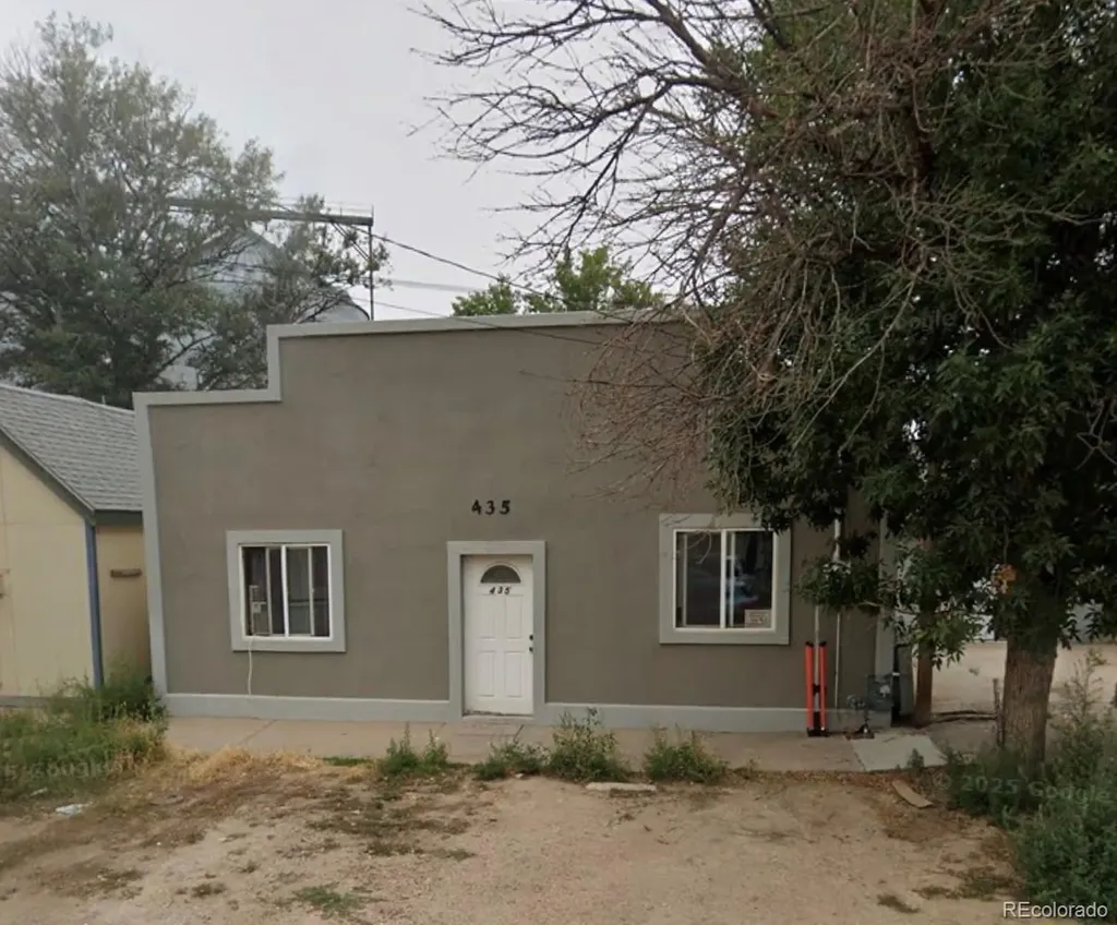 435 Wall Street Eaton CO 80615