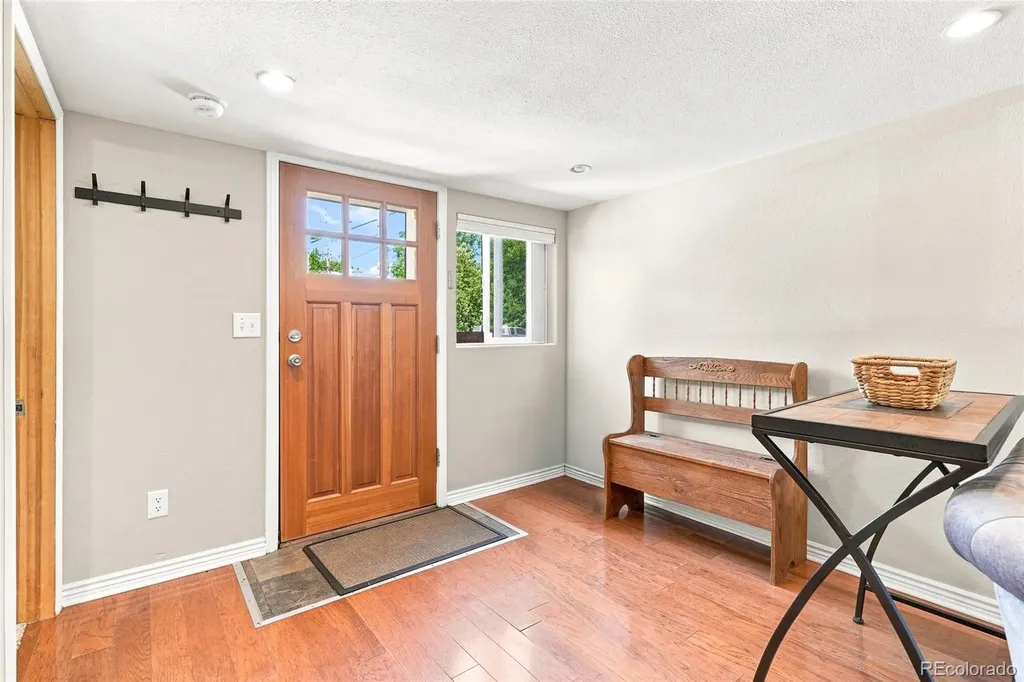 317 3rd Avenue Lyons CO 80540