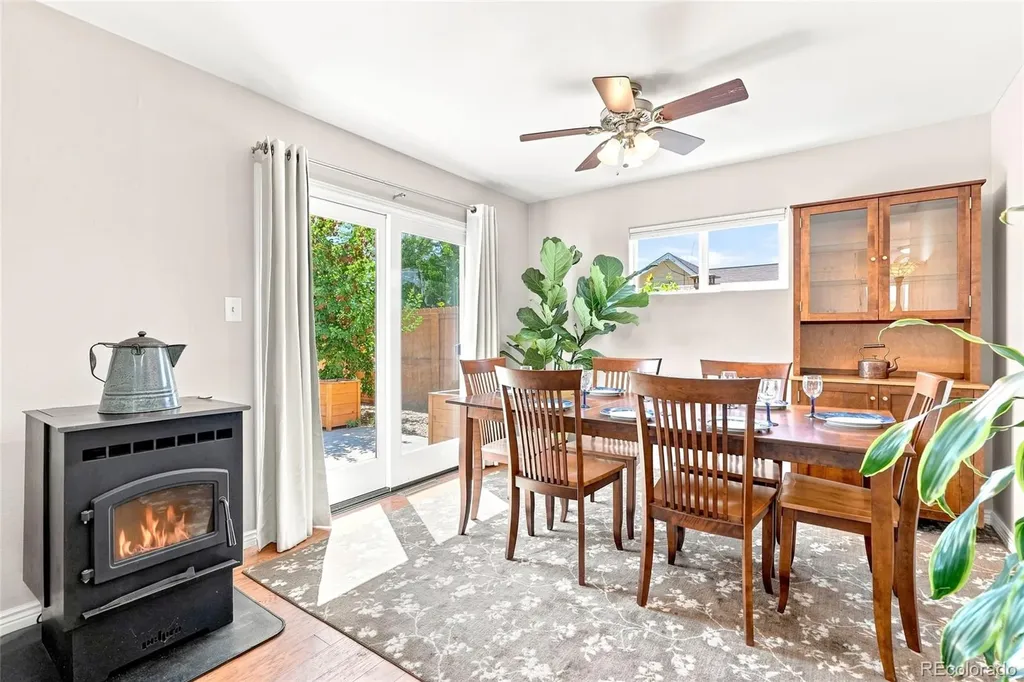 317 3rd Avenue Lyons CO 80540