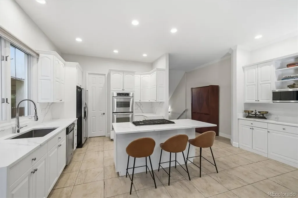 258 S Monroe Street Denver CO 80209