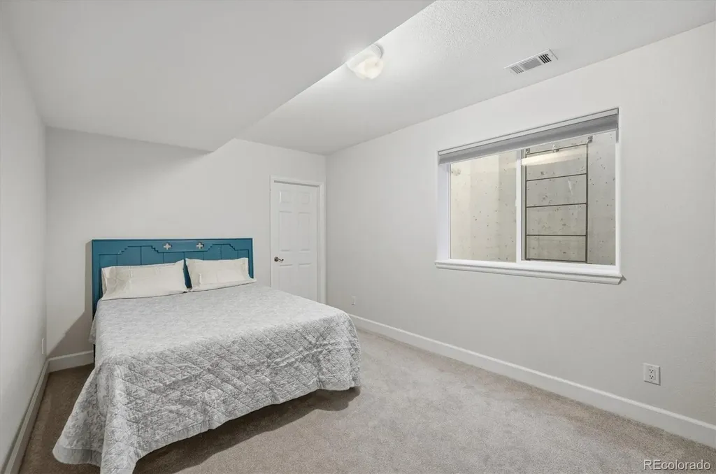 258 S Monroe Street Denver CO 80209