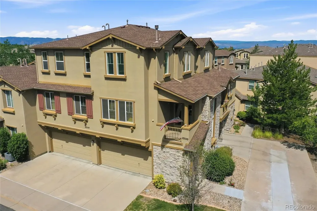 10549 Graymont Lane Littleton CO 80126