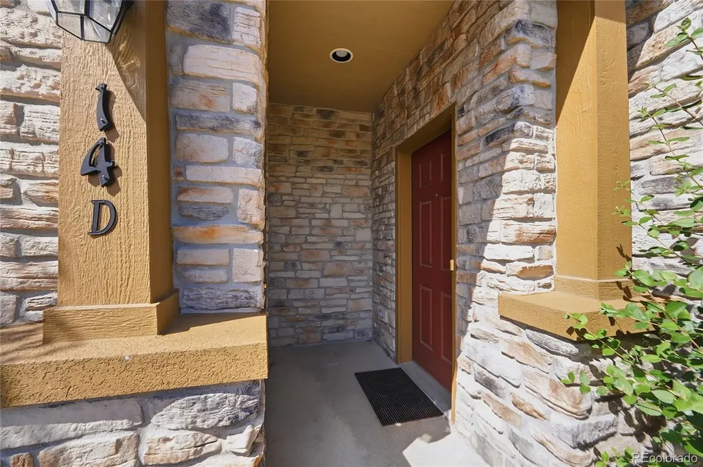 10549 Graymont Lane Littleton CO 80126
