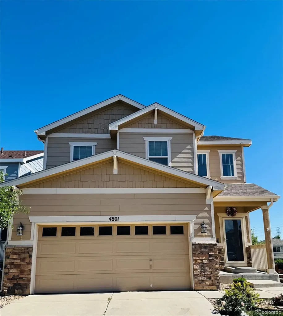 4801 S Picadilly Court Aurora CO 80015