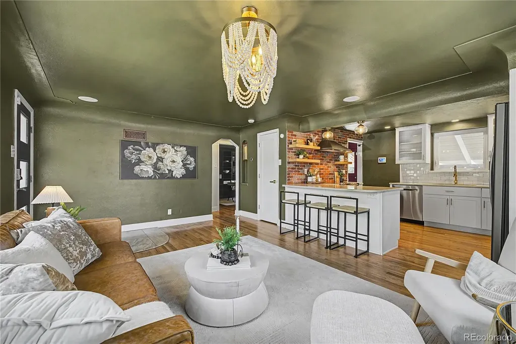 3818 W Alice Place Denver CO 80211