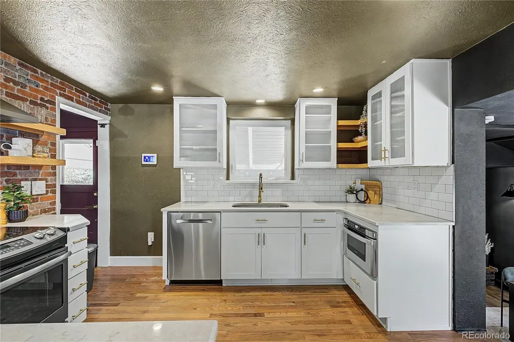 3818 W Alice Place Denver CO 80211