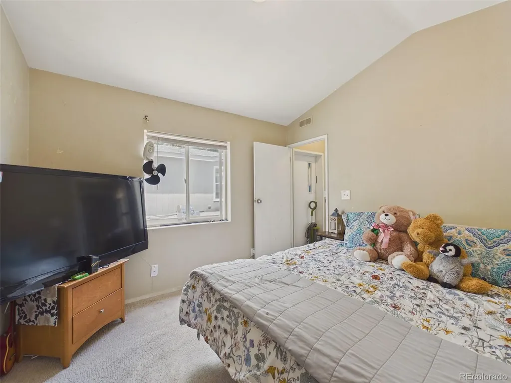 9400 Elm Court Denver CO 80260