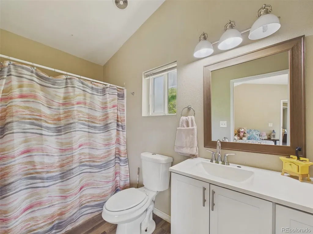 9400 Elm Court Denver CO 80260