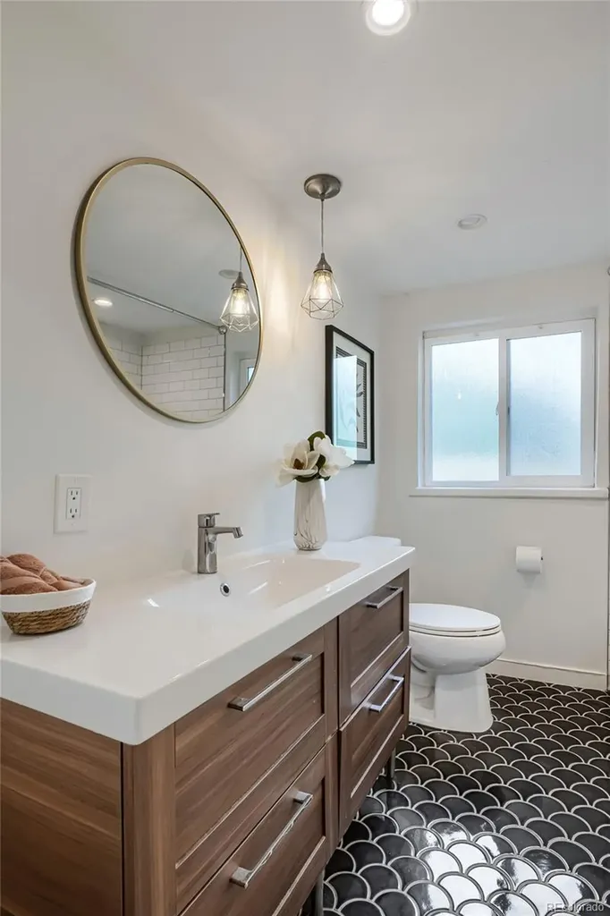 2391 W 56th Denver CO 80221