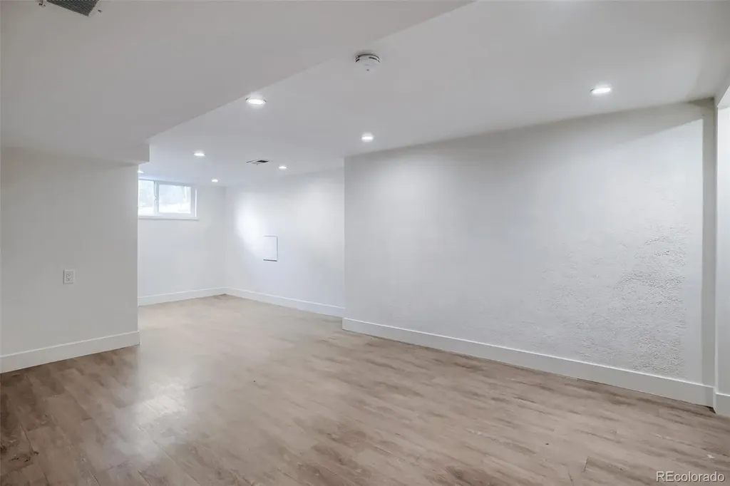 2391 W 56th Denver CO 80221