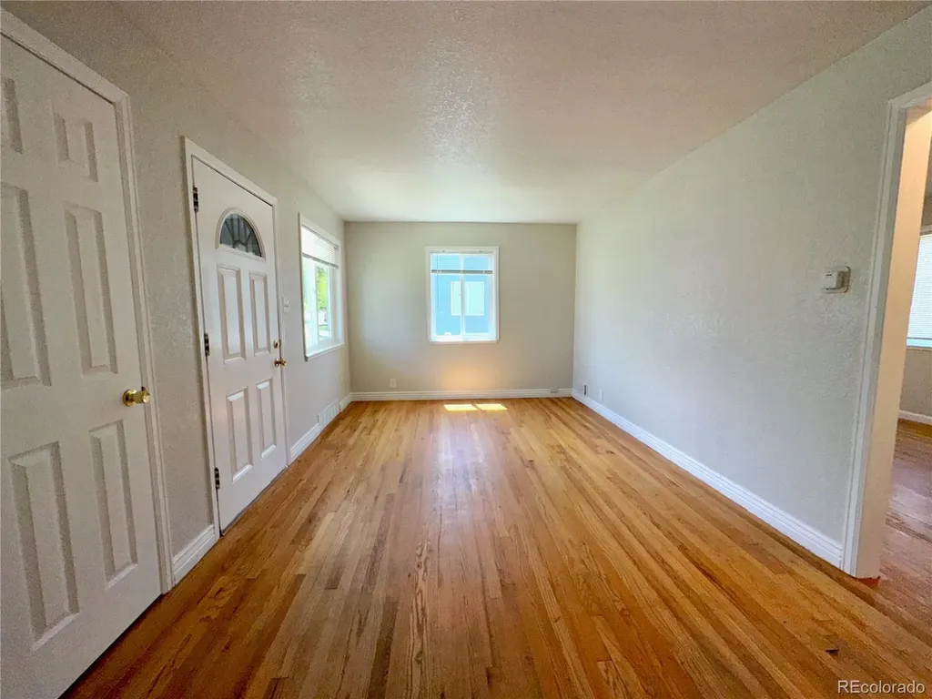 891 Lansing Street Aurora CO 80010