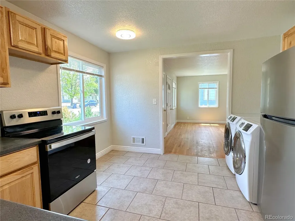 891 Lansing Street Aurora CO 80010