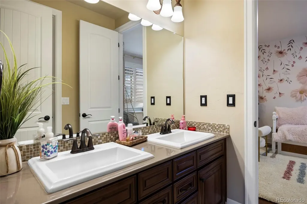 10601 Montecito Drive Lone Tree CO 80124