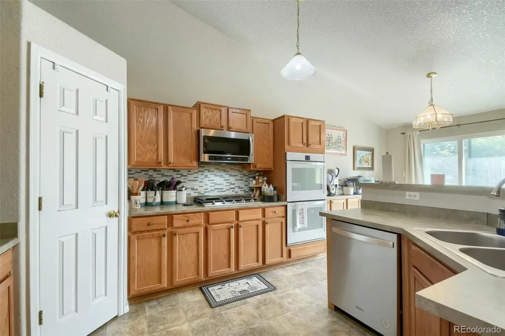 11292 Kingston Street Henderson CO 80640