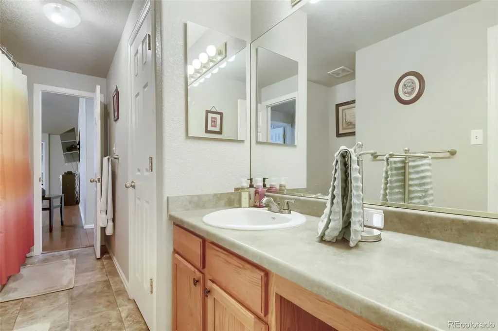 11292 Kingston Street Henderson CO 80640