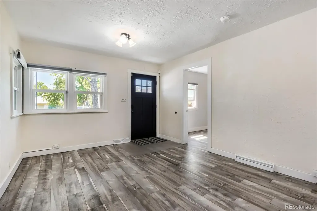 3255 S Corona Street Englewood CO 80113