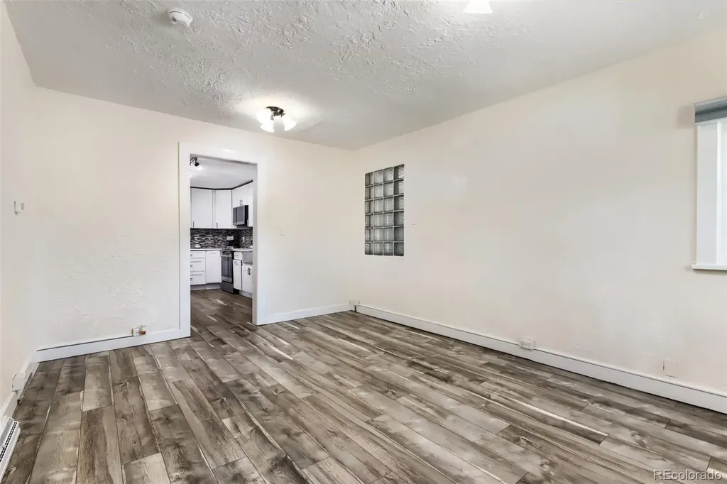 3255 S Corona Street Englewood CO 80113